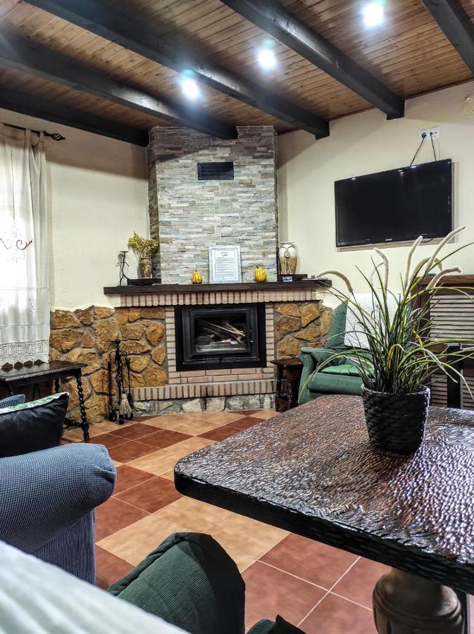 Apartamentos Rurales Fuente Chiquita Hervás Екстериор снимка