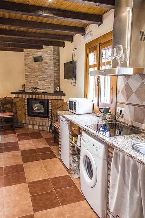 Apartamentos Rurales Fuente Chiquita Hervás Екстериор снимка